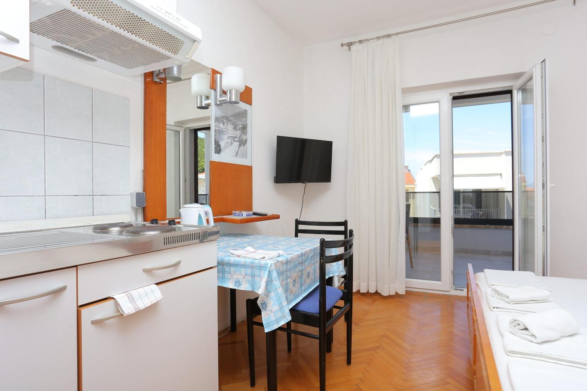 Apartments With A Parking Space Baska Voda, Makarska - 6773 Dış mekan fotoğraf
